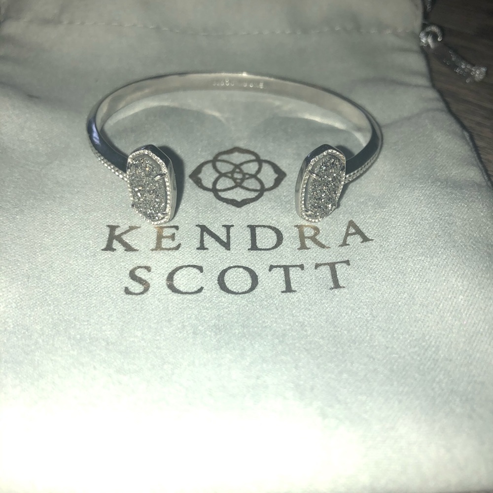 Kendra Scott bracelet
